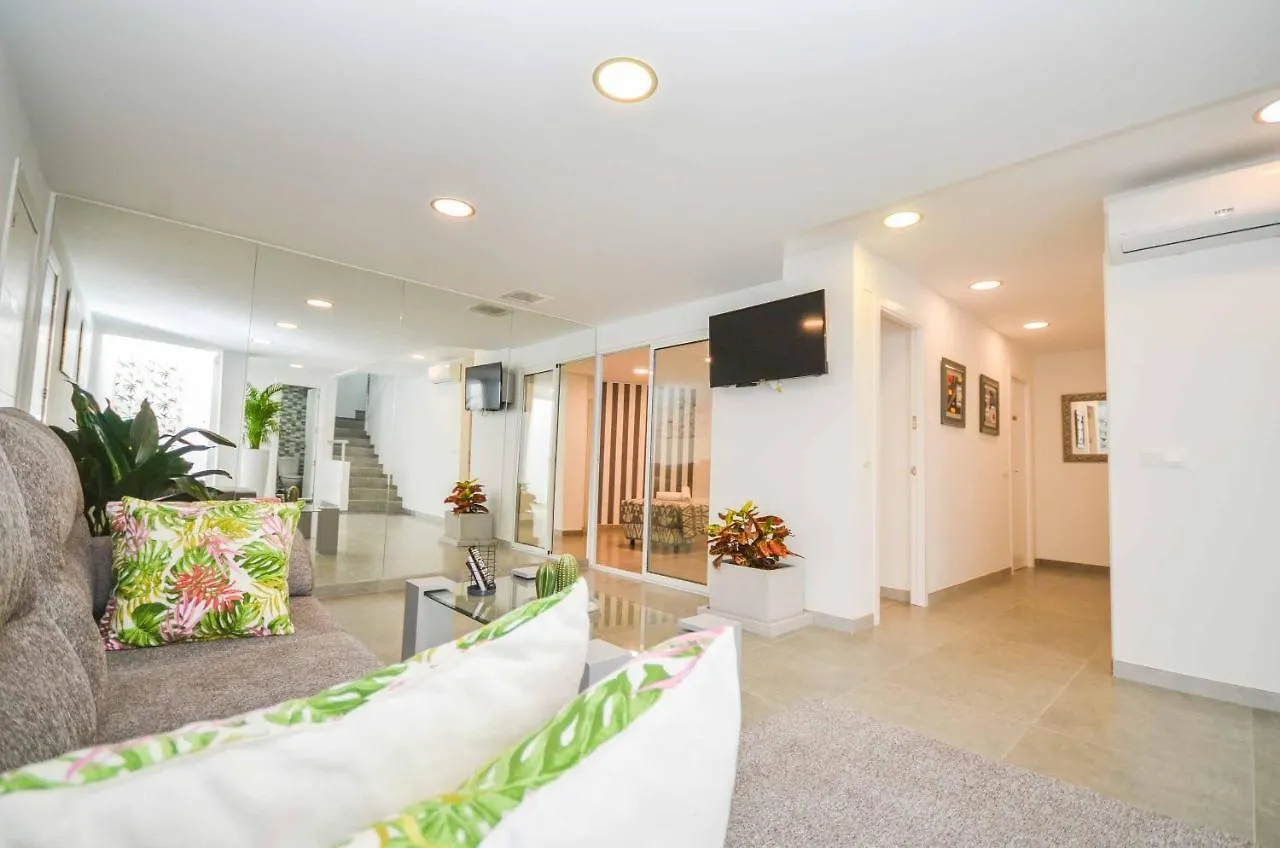 Villa Antonio Pulga Nerja